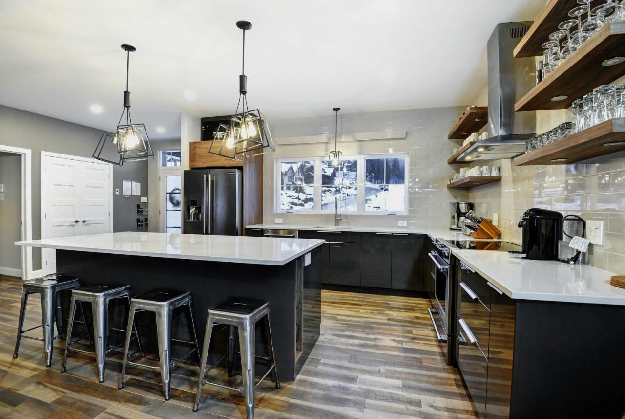 Chalet 06 Chemin Blanc By Les Chalets Alpins Stoneham Bagian luar foto